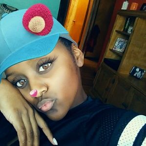 Meet your Posher, Andrea